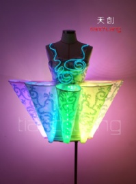 LED发光青花瓷造型裙子